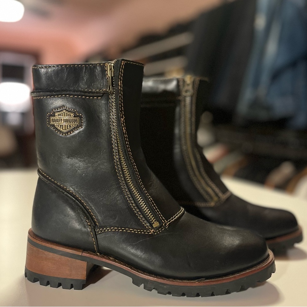 Black leather Harley Davidson motorcycle riding boots
